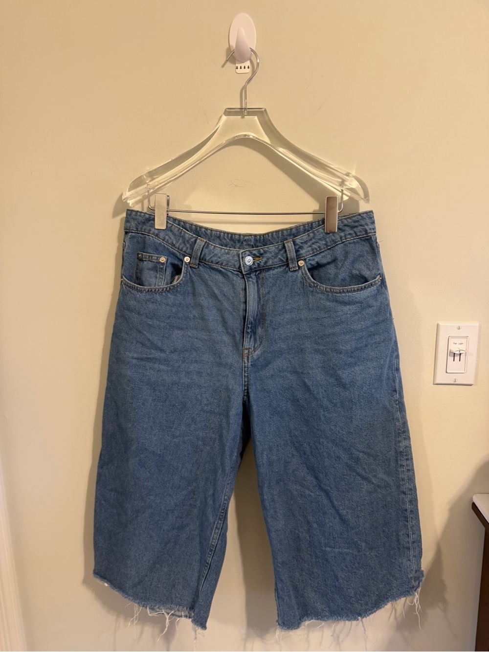 Divided H&M Blue Denim Women’s Distressed Bermuda Jorts Shorts Size: 12